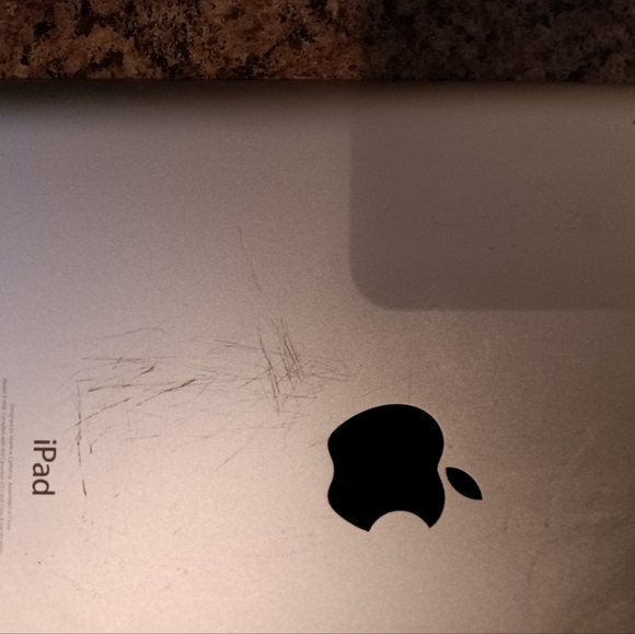 Ipad 2nd generation (locked) - Picture 4 of 4